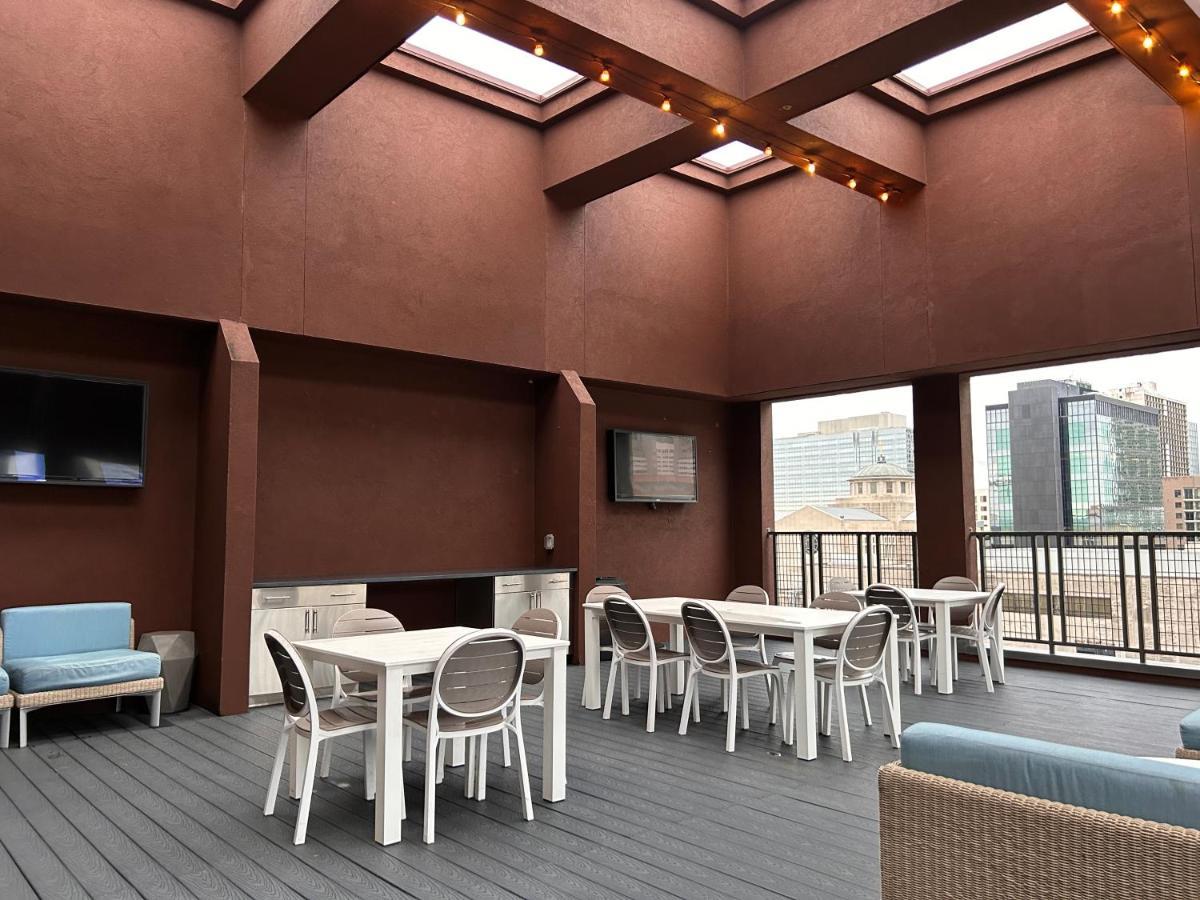 Downtown Houston Apartment Exterior photo